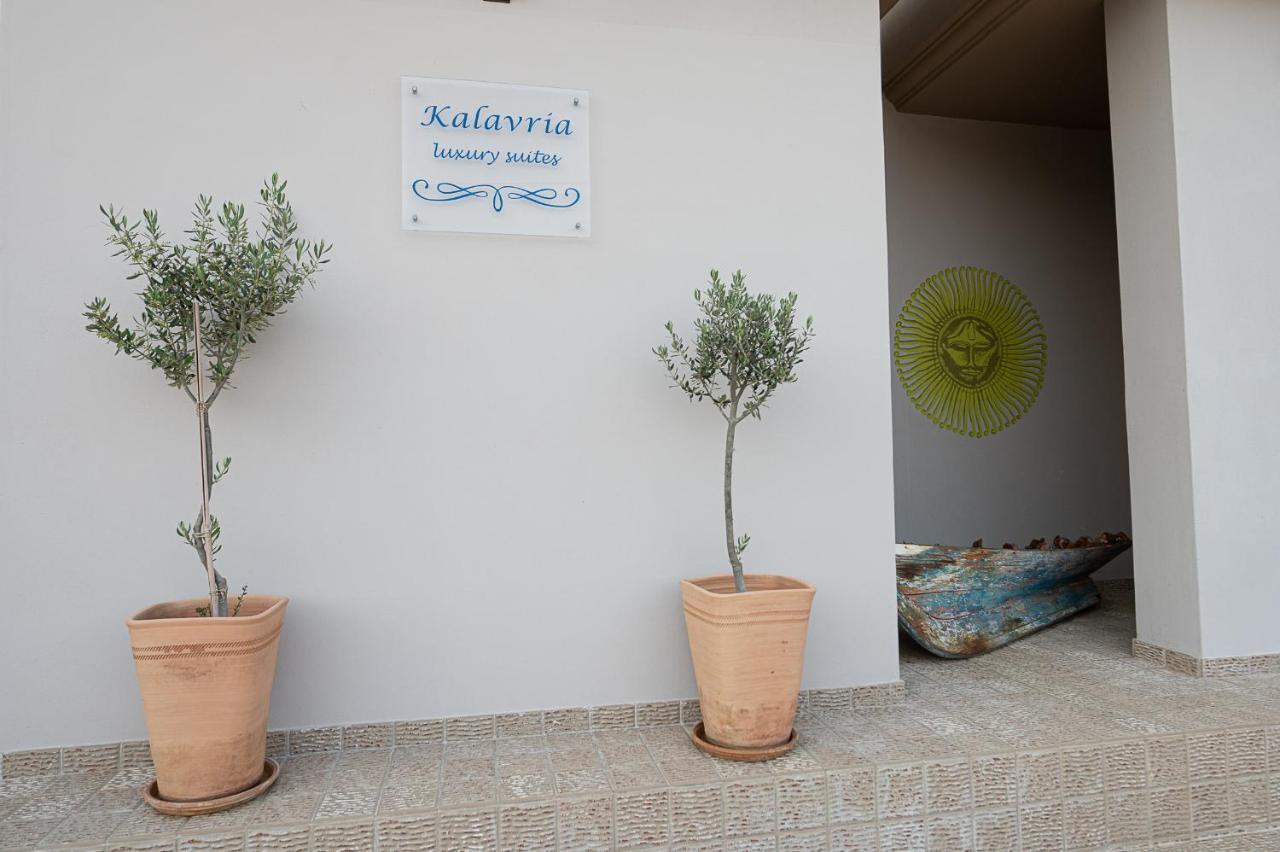 Kalavria Luxury Suites Poros Town Bagian luar foto