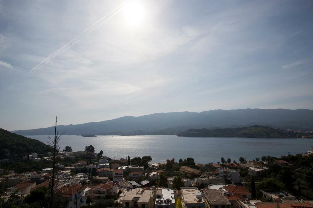 Kalavria Luxury Suites Poros Town Bagian luar foto