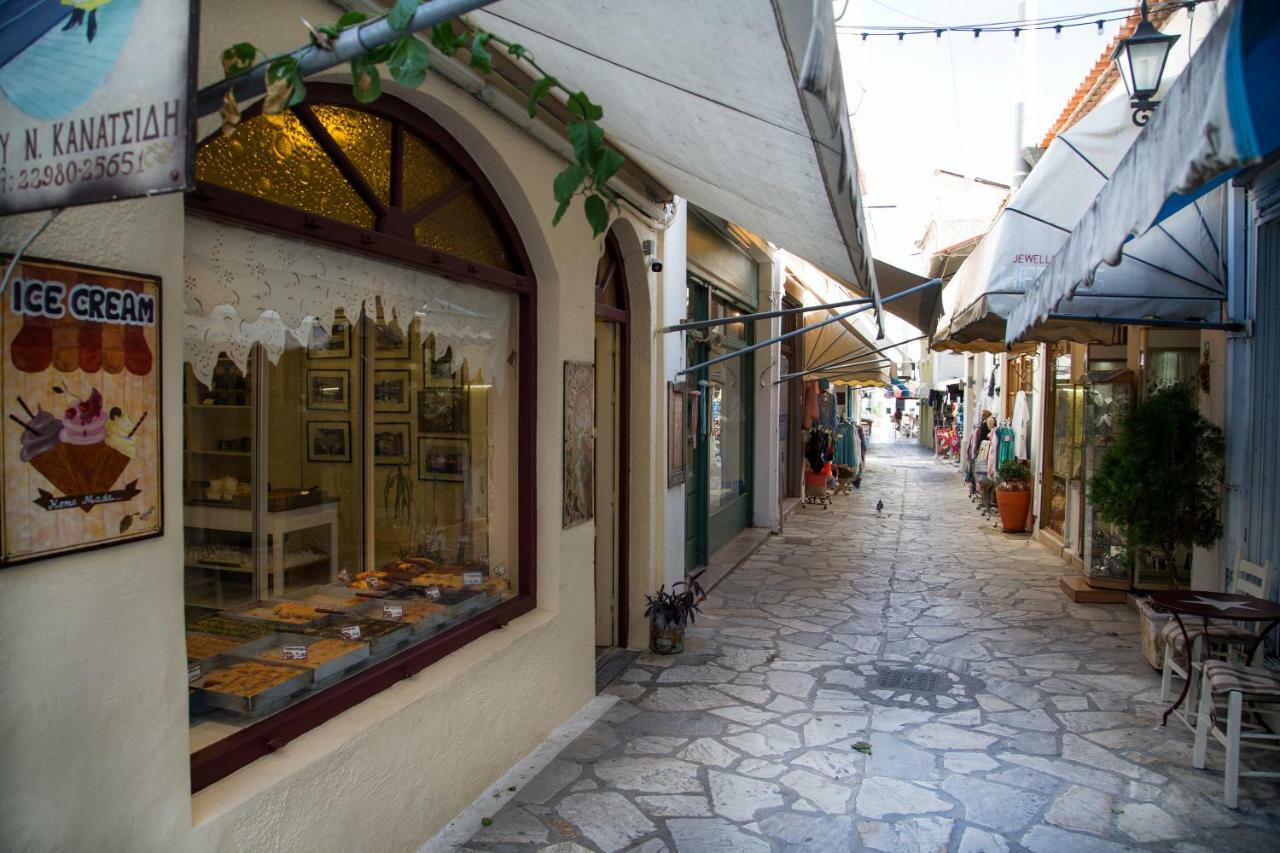 Kalavria Luxury Suites Poros Town Bagian luar foto