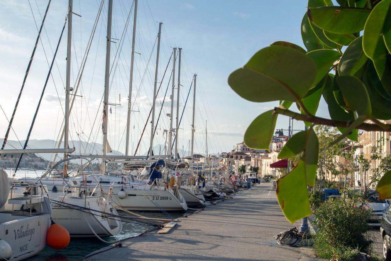 Kalavria Luxury Suites Poros Town Bagian luar foto