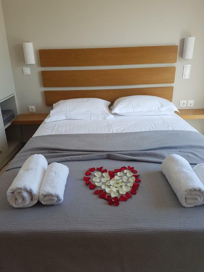 Kalavria Luxury Suites Poros Town Bagian luar foto