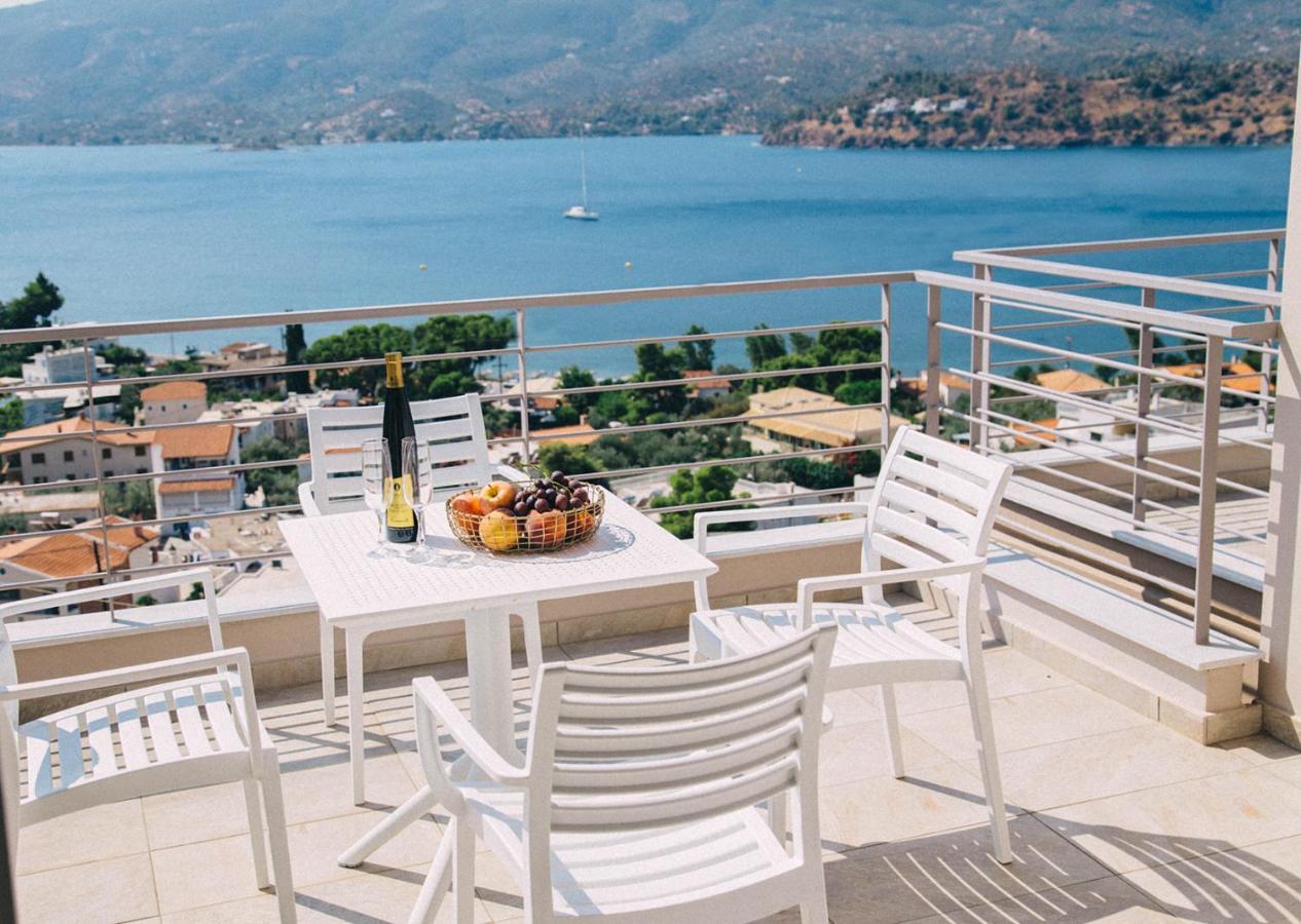 Kalavria Luxury Suites Poros Town Bagian luar foto