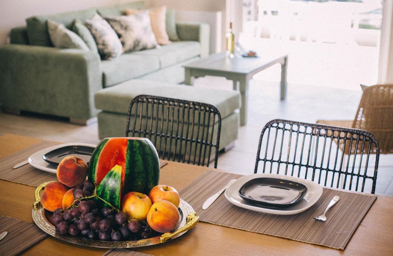 Kalavria Luxury Suites Poros Town Bagian luar foto