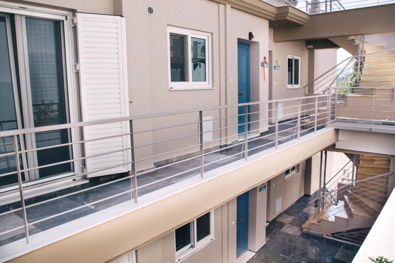Kalavria Luxury Suites Poros Town Bagian luar foto